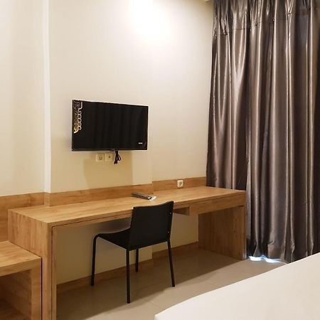 Oyo 90015 Platinum Guest House Medan Eksteriør bilde
