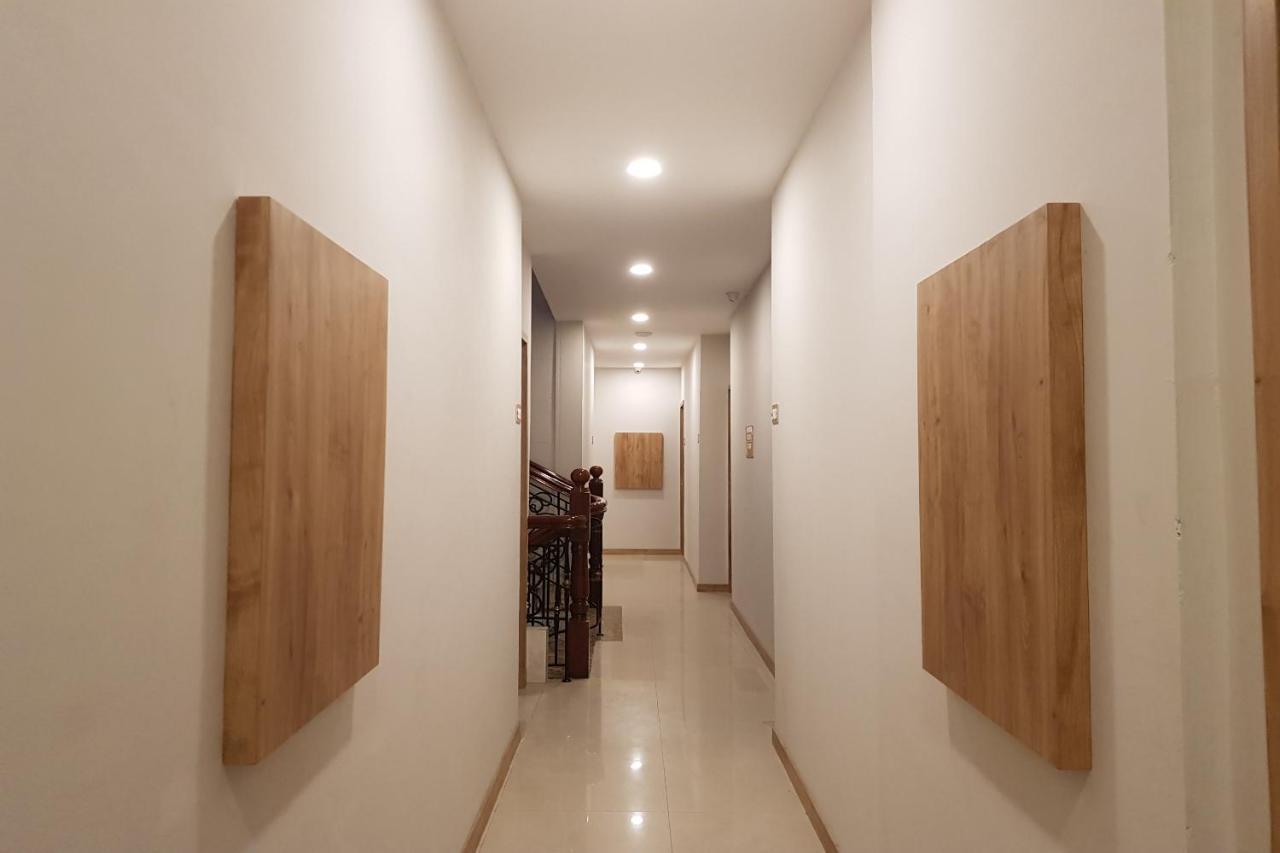 Oyo 90015 Platinum Guest House Medan Eksteriør bilde